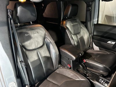 Jeep Wrangler 2.8 CRD JK UNLIMITED DECAPOTABLE UTILAIRE CUIR BLUETOOTH