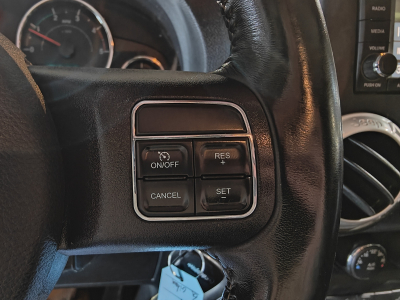 Jeep Wrangler 2.8 CRD JK UNLIMITED DECAPOTABLE UTILAIRE CUIR BLUETOOTH