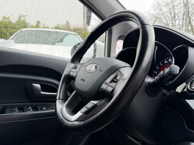 Kia Rio Spirit / KLIMAAUTOMATIK / KAMERA /