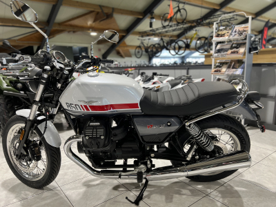 Moto Guzzi V 7 SPECIAL
