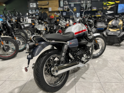 Moto Guzzi V 7 SPECIAL