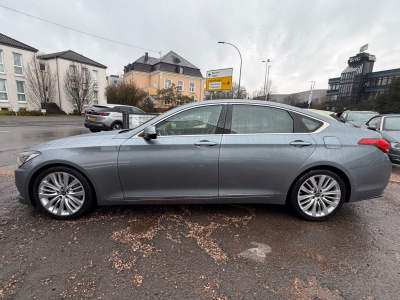 Hyundai Genesis 3.8/SoftClose/Kamera/Leder/Pano/HeadUP/V