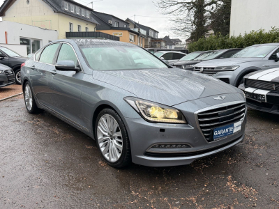 Hyundai Genesis 3.8/SoftClose/Kamera/Leder/Pano/HeadUP/V