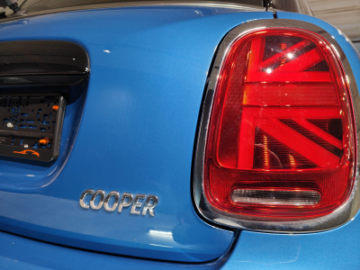 MINI Cooper 1.5 GPS CARPLAY CAMERA SIEGES CHAUFFANTS LED PDC AR