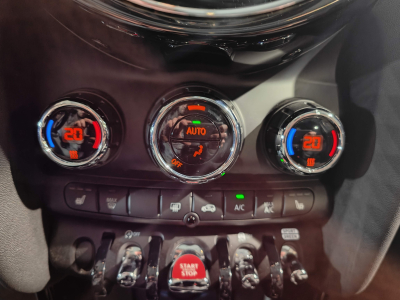 MINI Cooper 1.5 GPS CARPLAY CAMERA SIEGES CHAUFFANTS LED PDC AR
