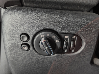 MINI Cooper 1.5 GPS CARPLAY CAMERA SIEGES CHAUFFANTS LED PDC AR