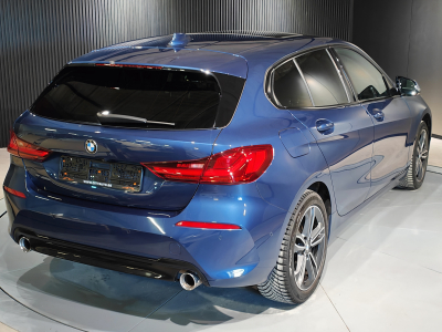 BMW 118 118dA SPORT TOIT PANO OUVRANT GPS CARPLAY CAMERA