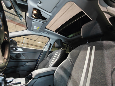 BMW 118 118dA SPORT TOIT PANO OUVRANT GPS CARPLAY CAMERA