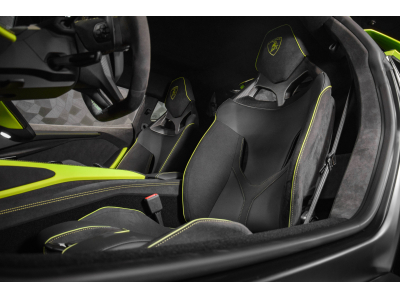 Lamborghini Revuelto AD PERSONAM - VERDE CITREA / ROSSO MARS