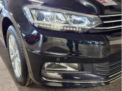 Volkswagen Touran TSI HIGHLINE 7 SITZE LED NAVI 1 HAND