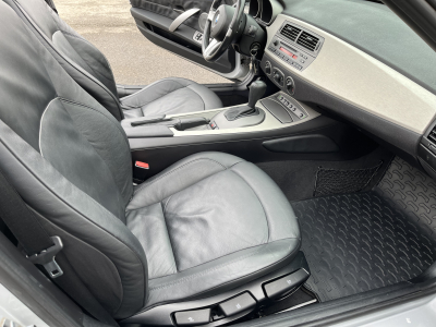 BMW Z4 2.2i Roadster Automatik Cuir Xenon PDC