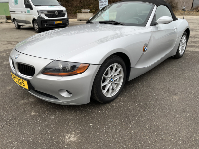 BMW Z4 2.2i Roadster Automatik Cuir Xenon PDC