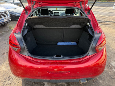 Peugeot 208 GT LINE / PANORAMADACH /