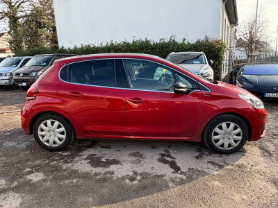 Peugeot 208 GT LINE / PANORAMADACH /