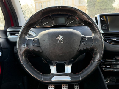 Peugeot 208 GT LINE / PANORAMADACH /