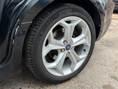 Ford S-Max 2,0 TDCi 103kW DPF Titanium