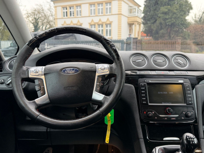 Ford S-Max 2,0 TDCi 103kW DPF Titanium