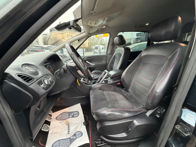 Ford S-Max 2,0 TDCi 103kW DPF Titanium