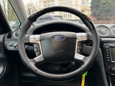 Ford S-Max 2,0 TDCi 103kW DPF Titanium