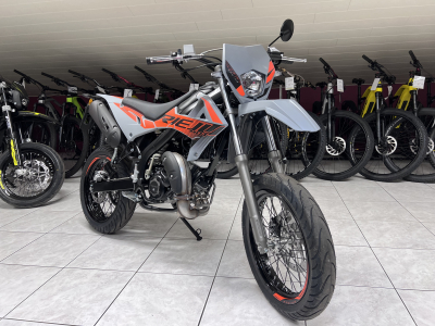 Rieju MRT 50 SM Grey