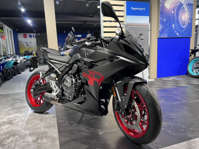 Suzuki GSX-8R 