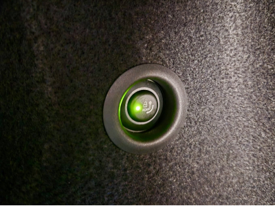 BMW 218 Active Tourer D LUXURY LINE HEAD UP HARMAN KARDON CUIR NAVI WARRANTY BMW 02/2027