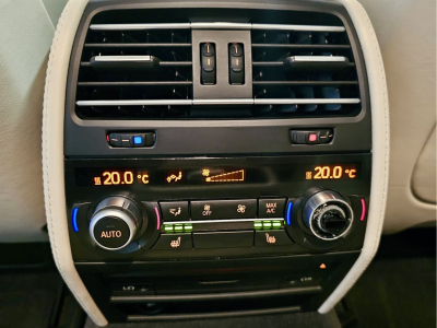 BMW 750 D XDRIVE INDIVIDUAL 1 HAND SOFTCLOSE HEAD UP HARMAN KARDON PANO CUIR NAVI