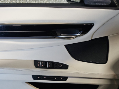 BMW 750 D XDRIVE INDIVIDUAL 1 HAND SOFTCLOSE HEAD UP HARMAN KARDON PANO CUIR NAVI