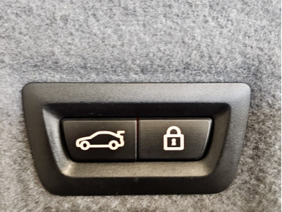 BMW 750 D XDRIVE INDIVIDUAL 1 HAND SOFTCLOSE HEAD UP HARMAN KARDON PANO CUIR NAVI