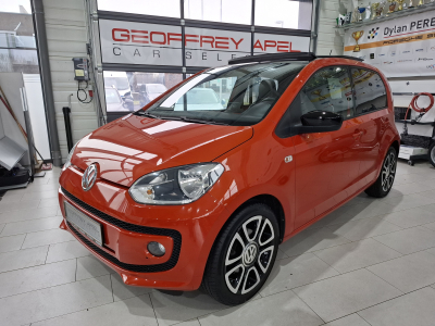 Volkswagen up! 1.0 TSI 75 HIGHLINE, NAVI, CUIR, PANORAMA, SIEGES CHAUFF.,
