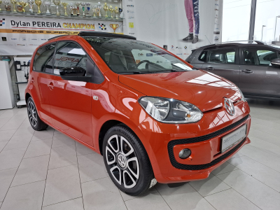 Volkswagen up! 1.0 TSI 75 HIGHLINE, NAVI, CUIR, PANORAMA, SIEGES CHAUFF.,