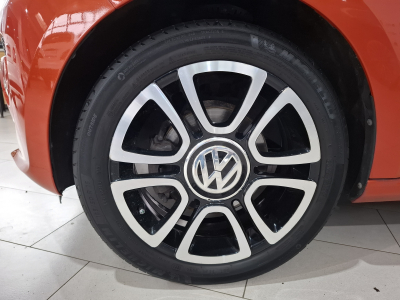 Volkswagen up! 1.0 TSI 75 HIGHLINE, NAVI, CUIR, PANORAMA, SIEGES CHAUFF.,