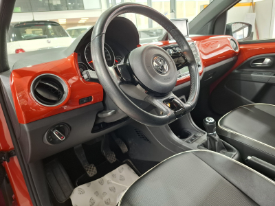 Volkswagen up! 1.0 TSI 75 HIGHLINE, NAVI, CUIR, PANORAMA, SIEGES CHAUFF.,