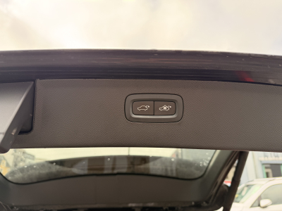 Volvo XC90 B5 AWD 235 R Design