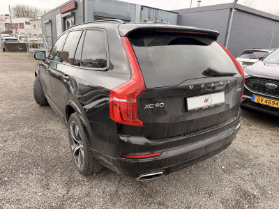 Volvo XC90 B5 AWD 235 R Design