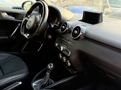 Audi A1 Sportback 1.8 141 KW/3xS-line/PANO/Facelift/