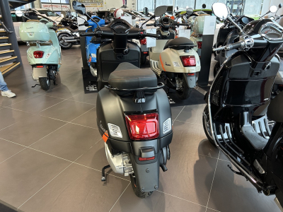 Vespa GTS 125 Super Sport