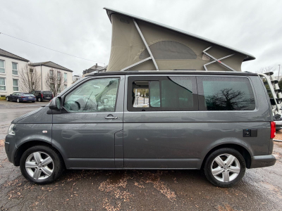 Volkswagen T5 California T5 California/DSG/KÜCHE/STÜHLE/NAVI/