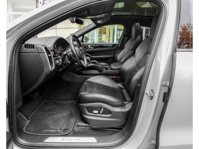 Porsche Cayenne Coupe E-Hybrid/Panorama/..
