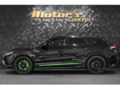 Lamborghini Urus V8 - NERO HELENE / VERDE