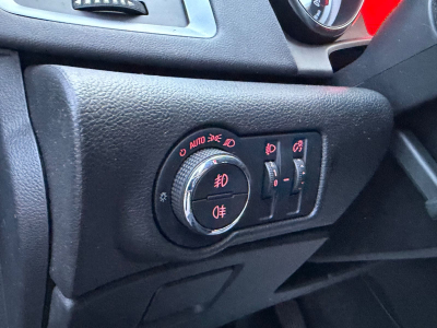 Opel Astra J Lim. 5-trg. Selection