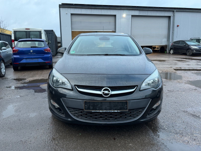 Opel Astra J Lim. 5-trg. Selection