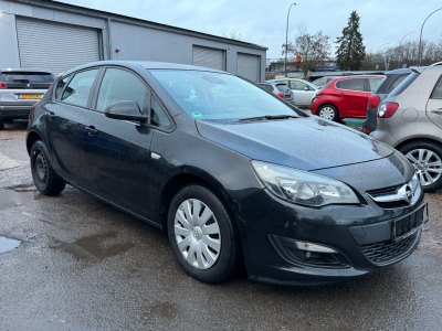 Opel Astra J Lim. 5-trg. Selection