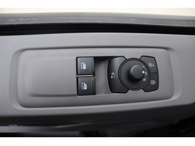 Volkswagen T7 Transporter 2.0 TDi 150 L1H1 Kamera/LED/Sitzheizung