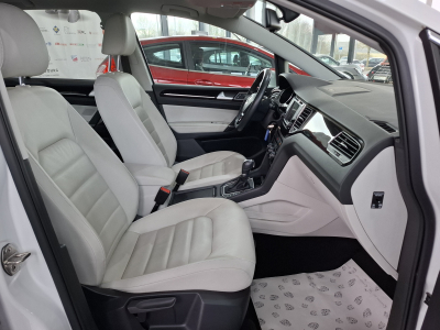 Volkswagen Golf Sportsvan 1.4TSI DSG Highline BlueMotion,1Hand,NAVI,CAMERA,PDC,LEDER,LED,