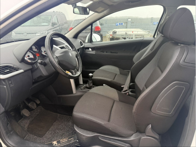 Peugeot 207 1.4 95ch Forever