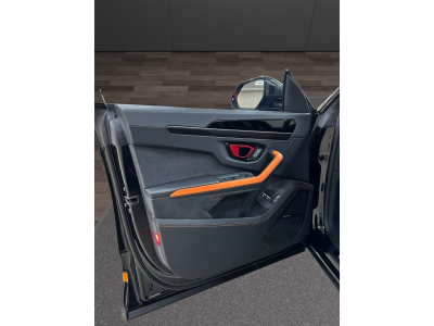 Lamborghini Urus URUS SE/NEW 2026/ STOCK AVAILABLE DIRECTLY