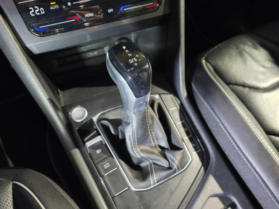 Volkswagen Tiguan Allspace 2.0 TDI R-LINE DSG 7PLACES CARPLAY TOIT OUV CUIR CAMERA ATTELAGE