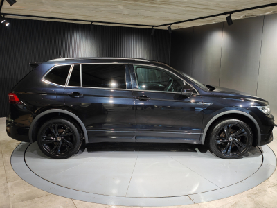 Volkswagen Tiguan Allspace 2.0 TDI R-LINE DSG 7PLACES CARPLAY TOIT OUV CUIR CAMERA ATTELAGE