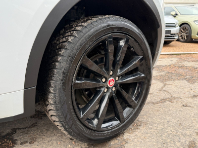 Jaguar E-Pace E-PACE R-Dynamic S AWD